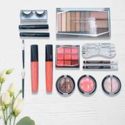 free beauty runway cosmetic sets 180x180 - FREE Beauty Runway Cosmetic Sets